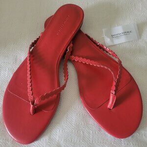 Women's Banana Republic red leather thong flip flops size 10.5 new with tag